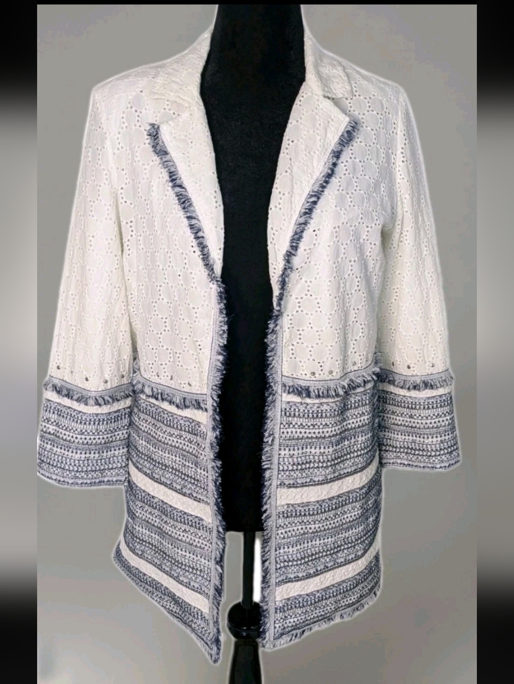 Chico's Embellished Cotton Eyelet Jacket Open Blazer White Blue Bohemian Size S